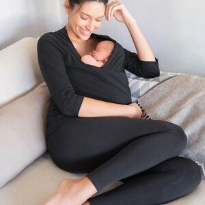 Seraphine • Skin to Skin Babywearing Top with 3/4 Sleeves Winifrid